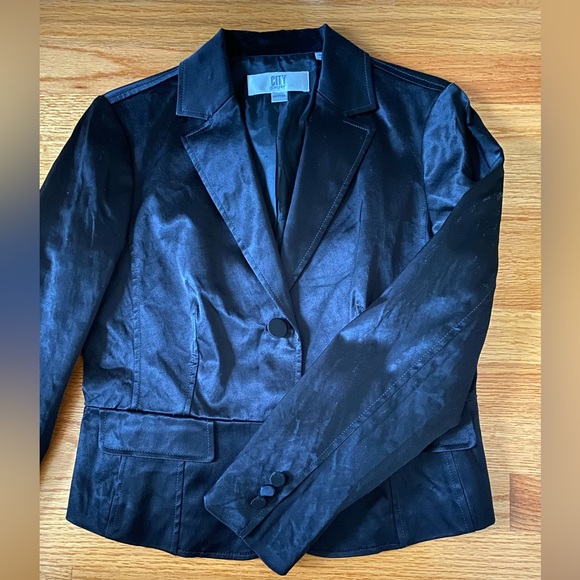 Classic Black Satin Blazer with Button Detail - Picture 5 of 12